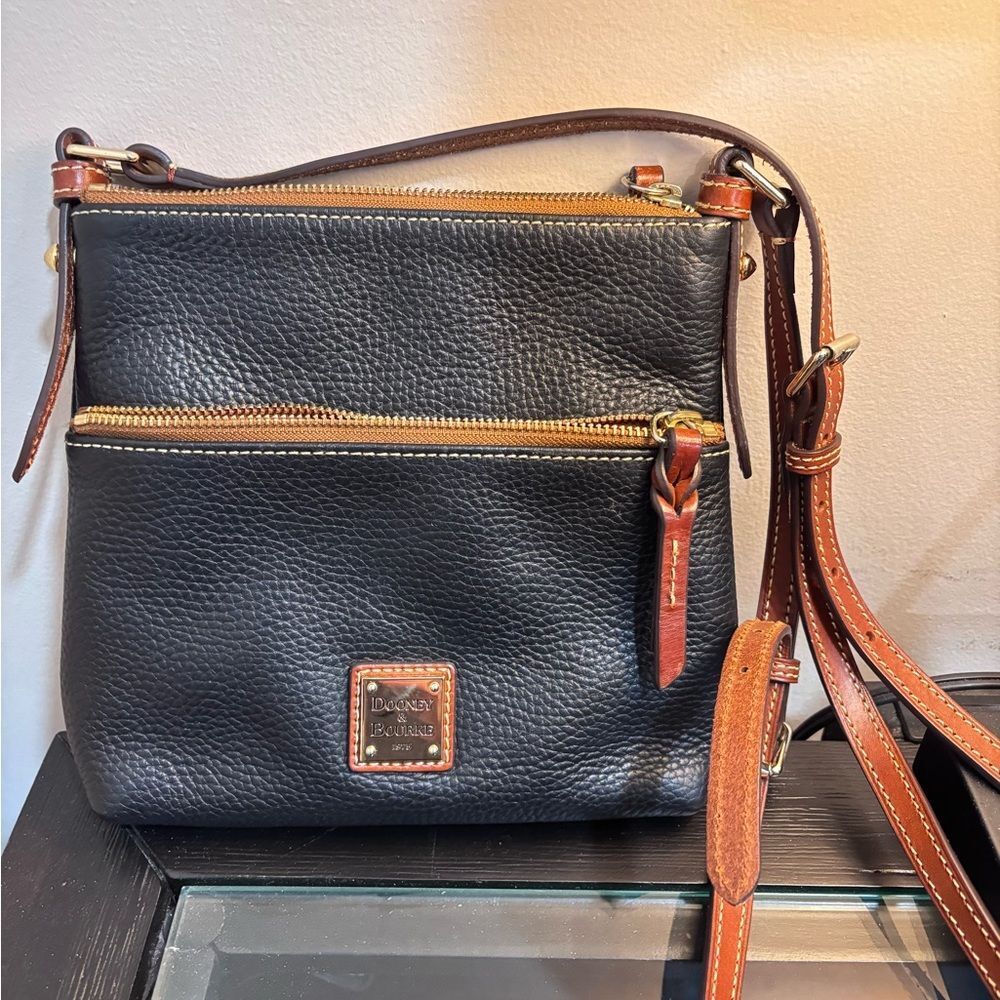 Dooney & Bourke Crossbody Bag